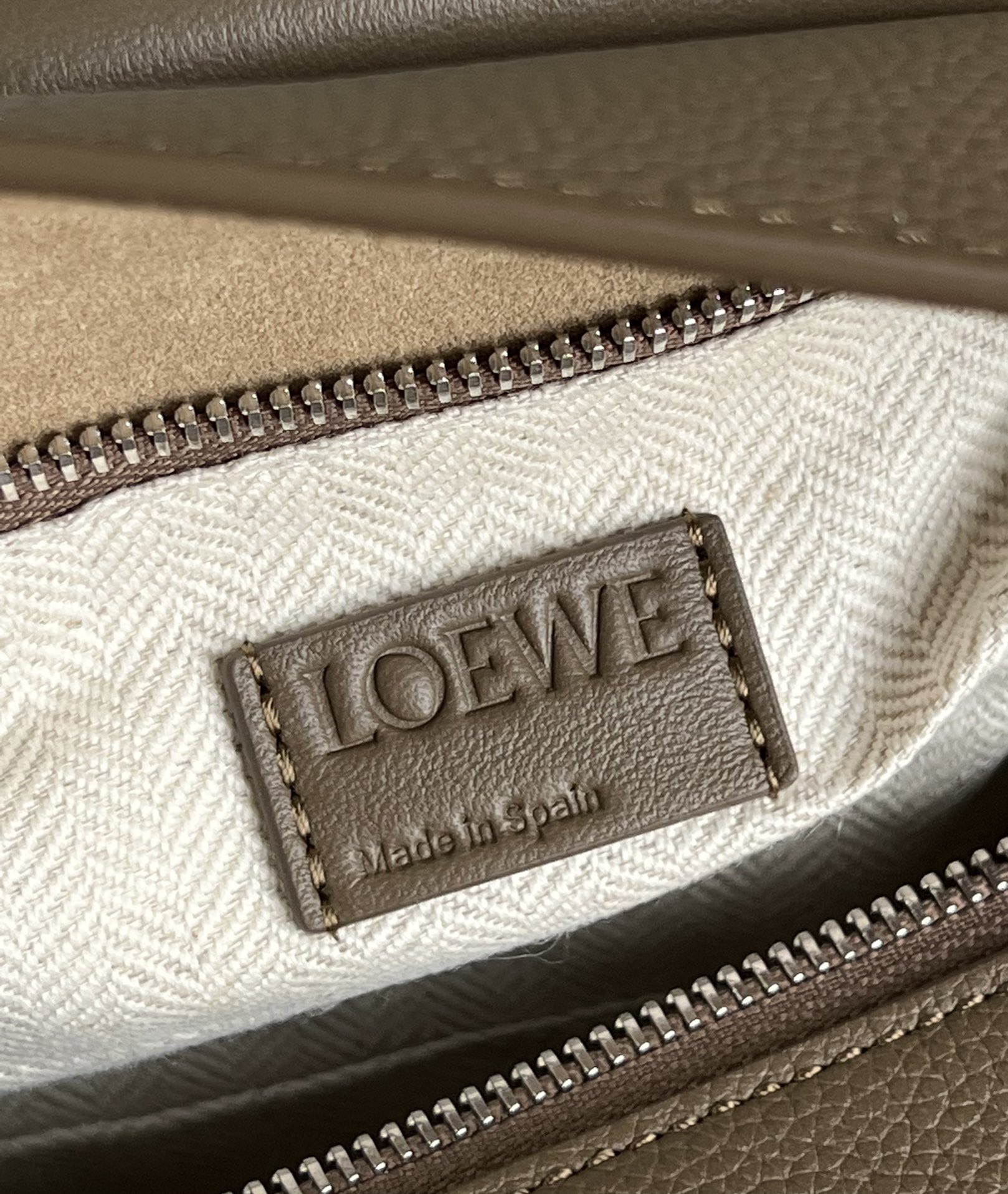 Loewe Medium Puzzle Bag in Soft Grained Calfskin Khaki